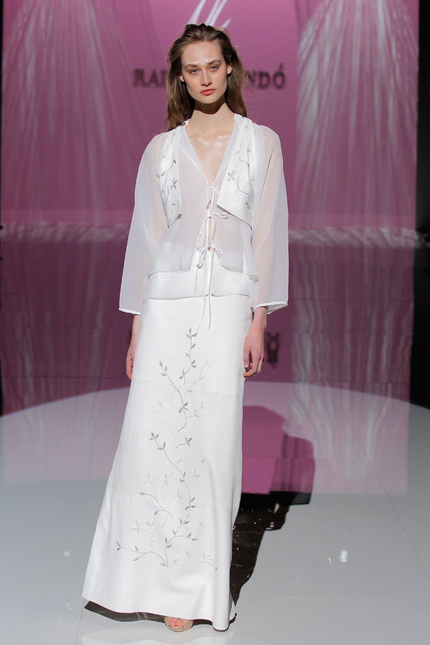 ilovebrides.pt Raimon Bundo 2018 Barcelona Bridal Fashion Week 2017